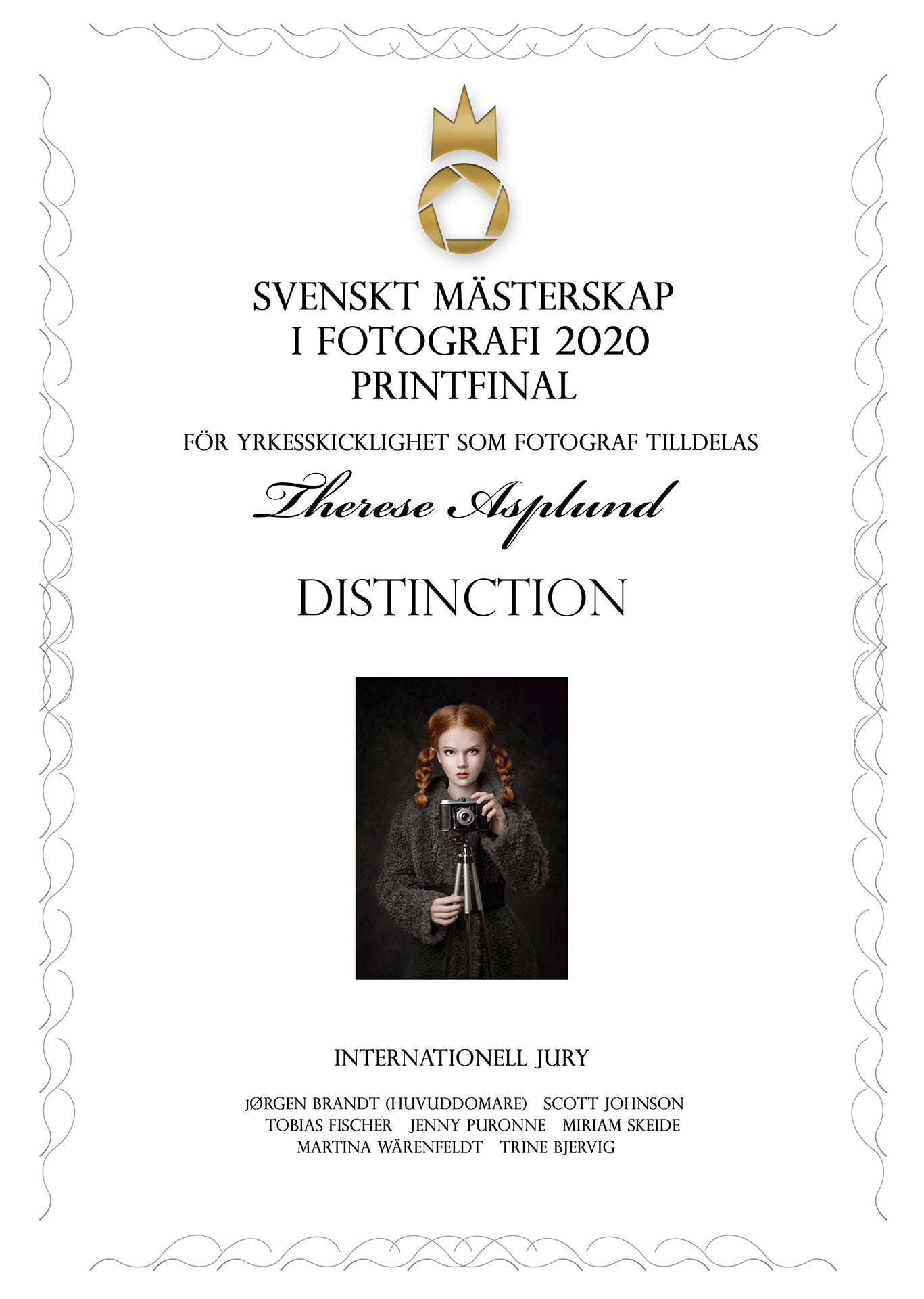 Art Poster 50x70 - LOOK INTO THE CAMERA