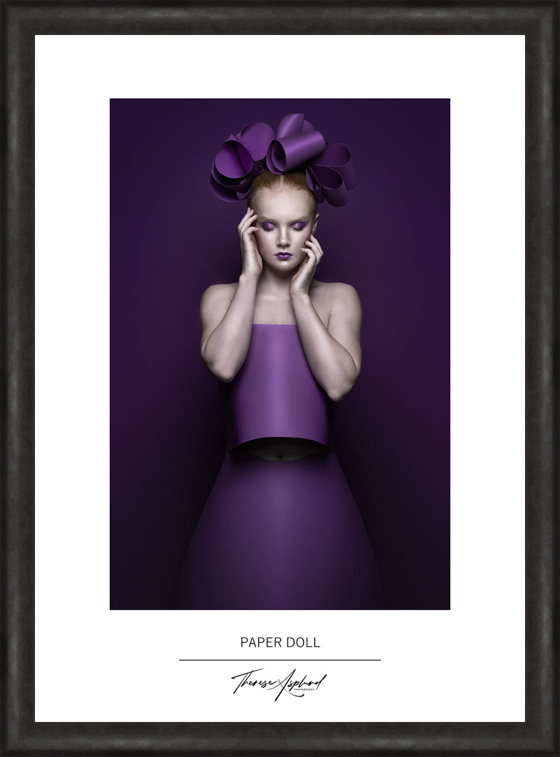Art Poster 50x70 - PAPER DOLL