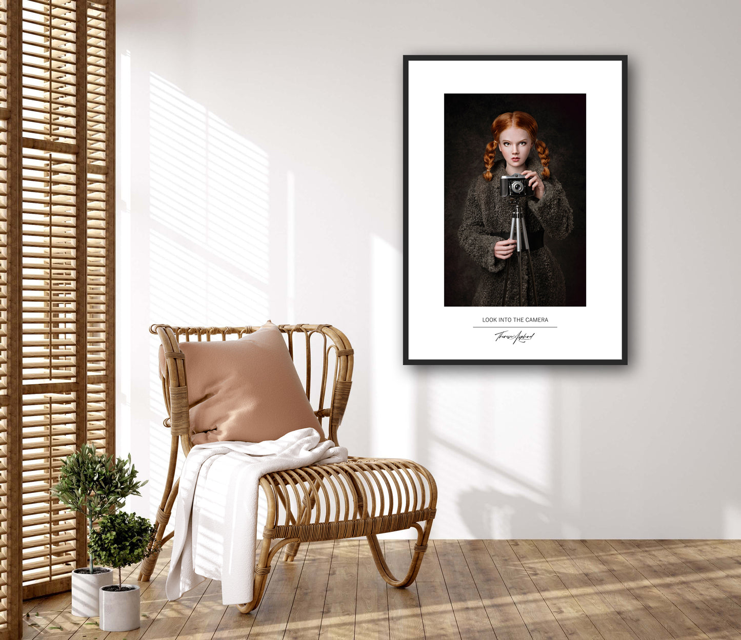Art Poster 50x70 - LOOK INTO THE CAMERA